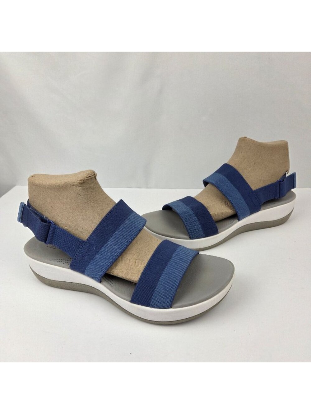 Clarks Cloud steppers Arla Jacory Sandals Blue Stripe Size 9